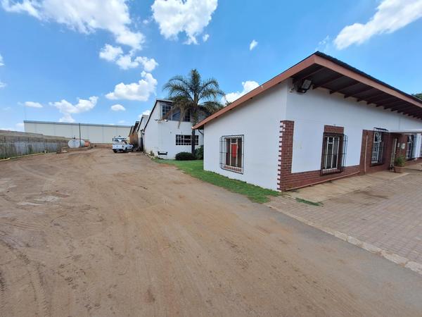 Property For Sale in Chamdor, Krugersdorp